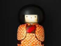 Kokeshi: Dekofigur Aki no hi (M) Autumn Day Kokeshi: Dekofigur Aki No Hi (M) Autumn Day -oryoki verkäufe kokeshi dekofigur aki no hi m autumn day6