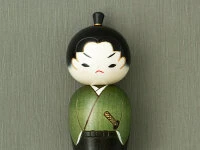 Kokeshi: Dekofigur Wakasamurai Kokeshi: Dekofigur Wakasamurai -oryoki verkäufe kokeshi dekofigur wakasamurai6