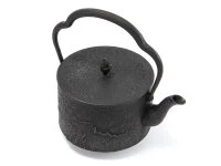 Nanbu Tetsubin Onaji Matsu, 1,9 l, Iwachu Nanbu Tetsubin Onaji Matsu, 1,9 L, Iwachu -oryoki verkäufe nanbu tetsubin onaji matsu 1 9 l iwachu4