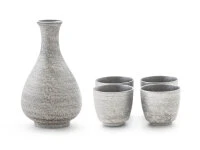 Sake Set Silber, 1 Karaffe, 4 Becher Sake Set Silber, 1 Karaffe, 4 Becher -oryoki verkäufe sake set silber 1 karaffe 4 becher